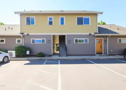 1249 Iowa, Ashland, OR 97520