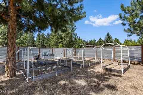 Exterior - 60733 Bristol Way, Bend, OR 97702 photo 14 of 16