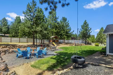 Exterior - 60733 Bristol Way, Bend, OR 97702 photo 12 of 16