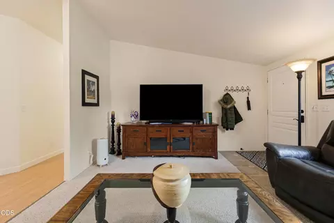 Living - 20585 Fred Meyers Rd, Bend, OR 97701 photo 4 of 4