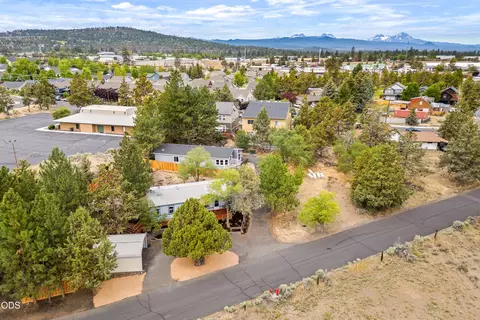 View/Area - 20585 Fred Meyers Rd, Bend, OR 97701 photo 4 of 7