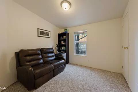 Bedroom - 20585 Fred Meyers Rd, Bend, OR 97701 photo 3 of 3