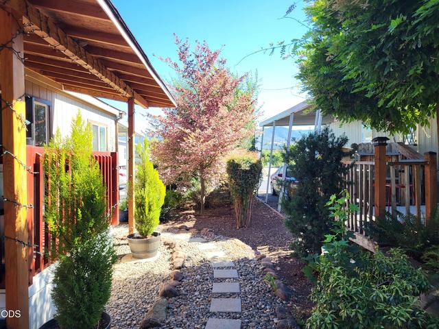 3555 S Pacific Hwy #SPC 110, Medford, OR 97501