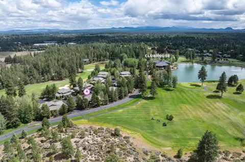 View/Area - 61899 Broken Top Dr, Bend, OR 97702 photo 9 of 16
