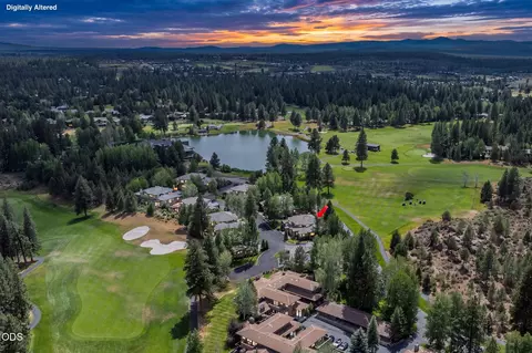 View/Area - 61899 Broken Top Dr, Bend, OR 97702 photo 11 of 16