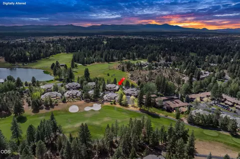 View/Area - 61899 Broken Top Dr, Bend, OR 97702 photo 10 of 16