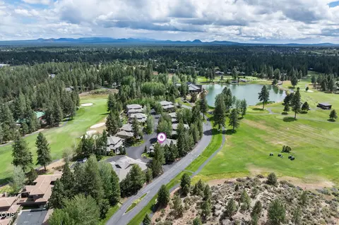 View/Area - 61899 Broken Top Dr, Bend, OR 97702 photo 7 of 16