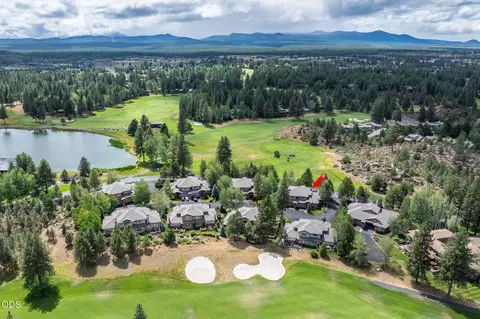 View/Area - 61899 Broken Top Dr, Bend, OR 97702 photo 6 of 16
