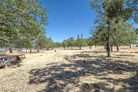 222 Crescent Dr, Eagle Point, OR 97524 photo 23