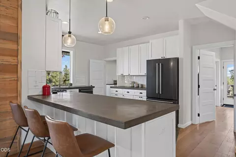 Kitchen - 65180 78th St, Bend, OR 97703 photo 1 of 3
