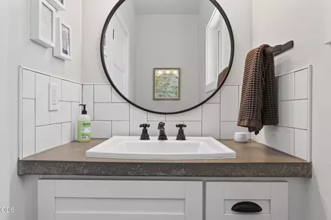Bath - 65180 78th St, Bend, OR 97703 photo 5 of 5