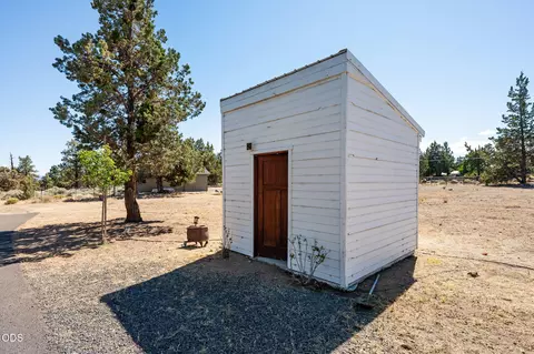 Other - 65180 78th St, Bend, OR 97703 photo 12 of 15