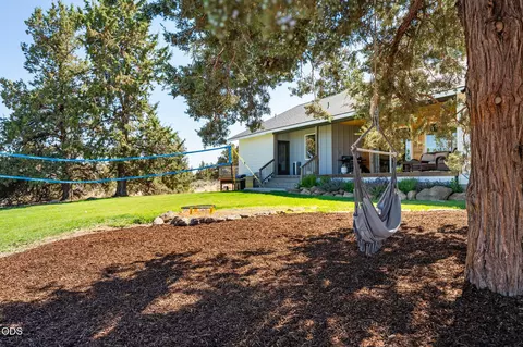 Exterior - 65180 78th St, Bend, OR 97703 photo 10 of 14