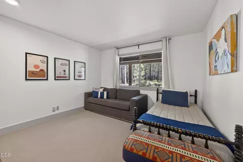 Bedroom - 17907 Lofty Ln # 4, Sunriver, OR 97707 photo 6 of 8