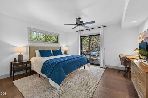 Bedroom - 17907 Lofty Ln # 4, Sunriver, OR 97707 photo 1 of 8