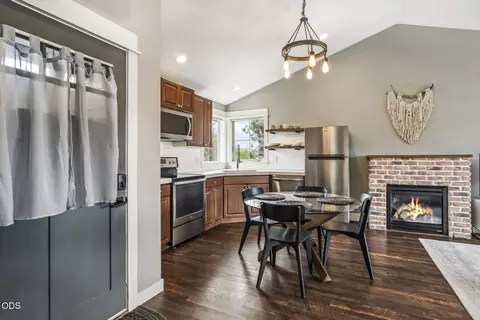 Other - 454 NE Burnside Ave, Bend, OR 97701 photo 5 of 7