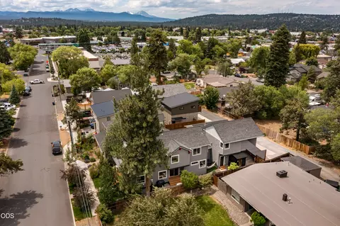 View/Area - 454 NE Burnside Ave, Bend, OR 97701 photo 1 of 5