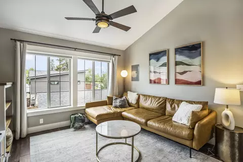 Living - 454 NE Burnside Ave, Bend, OR 97701 photo 7 of 8