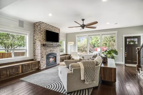 Other - 454 NE Burnside Ave, Bend, OR 97701 photo 1 of 7
