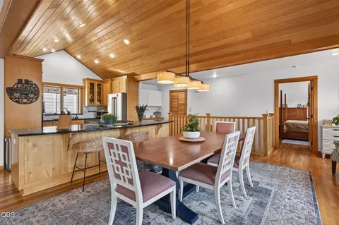 Dining - 577 NW Greyhawk Ave, Bend, OR 97703 photo 1 of 3