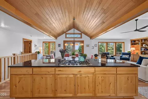 Kitchen - 577 NW Greyhawk Ave, Bend, OR 97703 photo 4 of 5