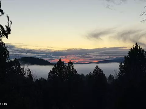 View/Area - 577 NW Greyhawk Ave, Bend, OR 97703 photo 4 of 4