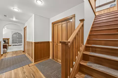 Entry Way - 577 NW Greyhawk Ave, Bend, OR 97703 photo 3 of 5