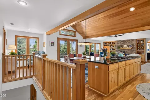 Entry Way - 577 NW Greyhawk Ave, Bend, OR 97703 photo 1 of 5