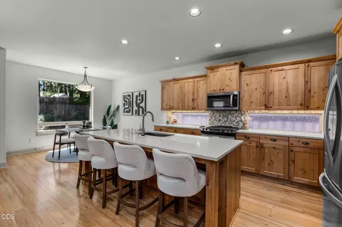 Kitchen - 1713 NW Precision Ln, Bend, OR 97703 photo 1 of 3