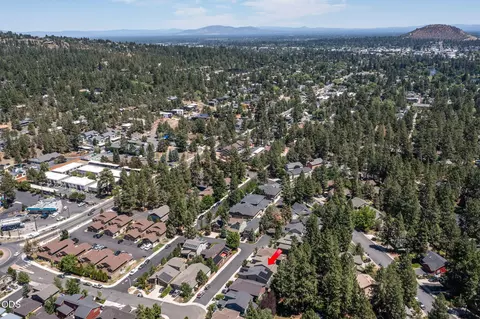 View/Area - 1713 NW Precision Ln, Bend, OR 97703 photo 2 of 4
