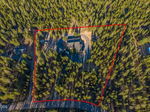 View/Area - 15533 Emerald Dr, La Pine, OR 97739 photo 3 of 4