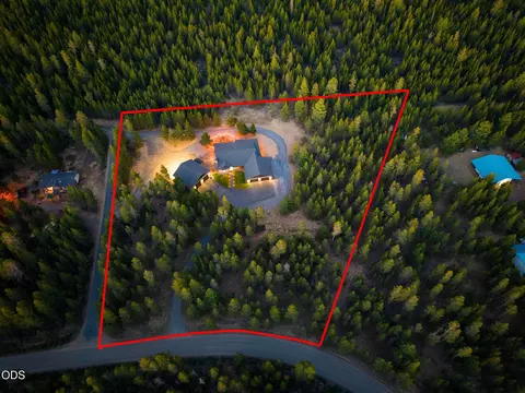 View/Area - 15533 Emerald Dr, La Pine, OR 97739 photo 2 of 4