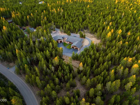 View/Area - 15533 Emerald Dr, La Pine, OR 97739 photo 1 of 4
