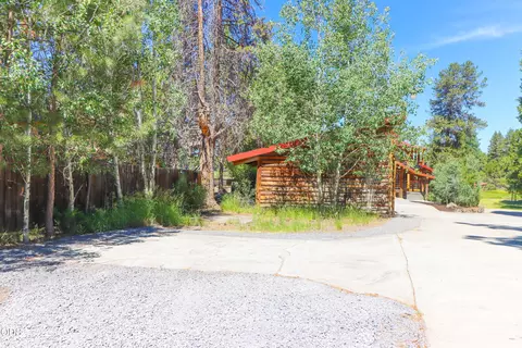 Exterior - 54685 Silver Fox Dr, Bend, OR 97707 photo 4 of 4
