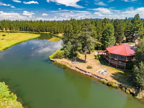 View/Area - 54685 Silver Fox Dr, Bend, OR 97707 photo 4 of 4