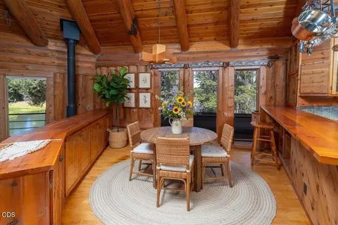 Dining - 54685 Silver Fox Dr, Bend, OR 97707 photo 1 of 1