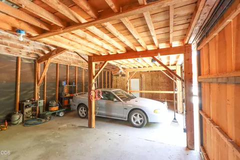Exterior - 54685 Silver Fox Dr, Bend, OR 97707 photo 5 of 8