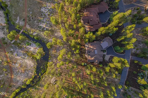 View/Area - 56240 Trailmere Cir, Bend, OR 97707 photo 4 of 5