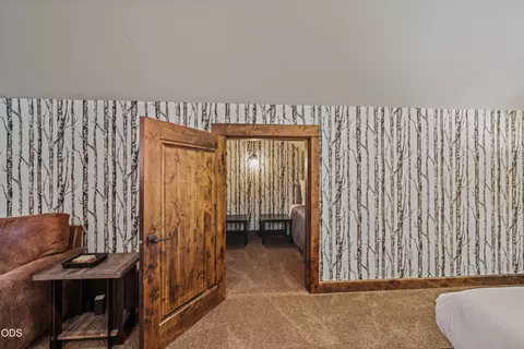 Bedroom - 56240 Trailmere Cir, Bend, OR 97707 photo 14 of 16