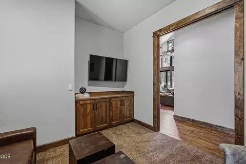 Other - 56240 Trailmere Cir, Bend, OR 97707 photo 5 of 15