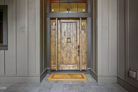 Entry Way - 56240 Trailmere Cir, Bend, OR 97707 photo 1 of 2