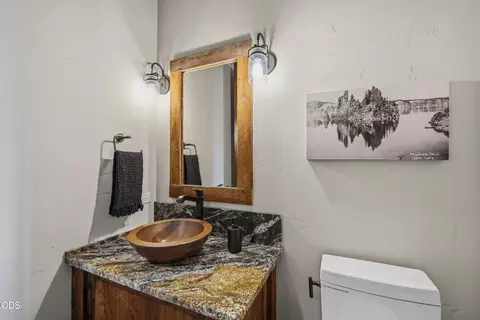 Bath - 56240 Trailmere Cir, Bend, OR 97707 photo 1 of 8