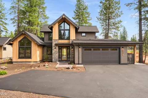 56441 Elk Run Dr #31, Bend, OR 97707