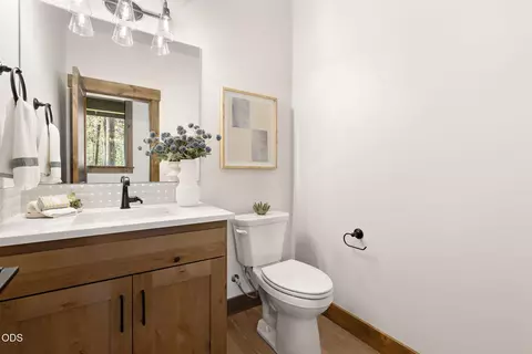 Bath - 17860 Preservation Loop #432, Bend, OR 97707 photo 5 of 5