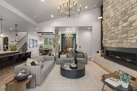 Living - 17833 Preservation Loop #429, Bend, OR 97707 photo 4 of 5