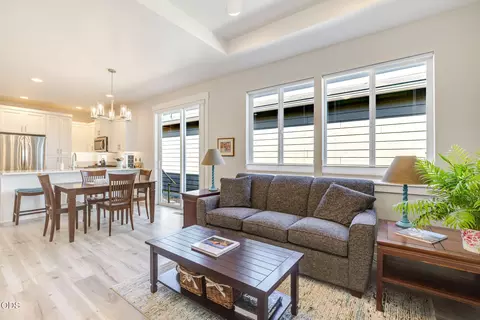 Living - 3895 NE Oakside Loop, Bend, OR 97701 photo 2 of 2