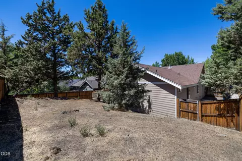 Exterior - 20729 Nicolette Dr, Bend, OR 97701 photo 9 of 13