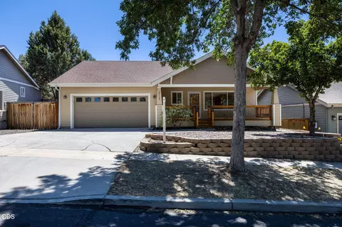 Exterior - 20729 Nicolette Dr, Bend, OR 97701 photo 3 of 13
