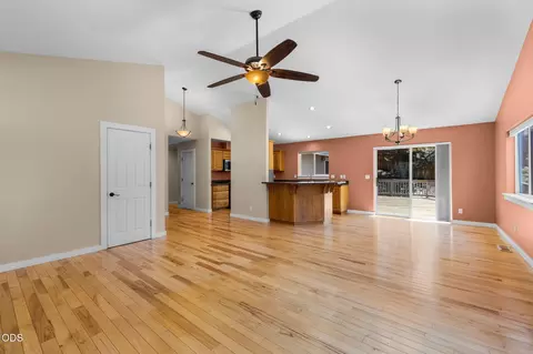 Living - 20729 Nicolette Dr, Bend, OR 97701 photo 3 of 4