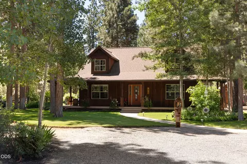 Exterior - 51889 Pine Loop Dr, La Pine, OR 97739 photo 2 of 29